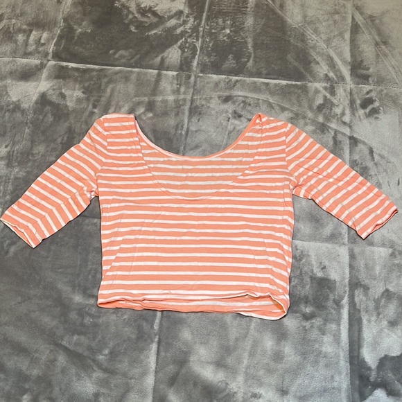 Cropped tee shirt - Picture 2 of 3